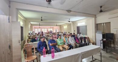 ओरिएंटल कॉलेज में नीट पेपर लीक मामले को लेकर तथा नेता प्रतिपक्ष राहुल गांधी के कार्यक्रम ‘’छात्रों की गुंज’’ अभियान के तहत् कार्यक्रम, प्रोजेक्टर लगाकर छात्रों की गुंज कार्यक्रम का किया गया प्रसारण