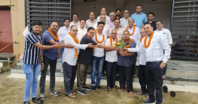 2026 – 2029 के लिए नवीन कार्यकारिणी का सर्वसम्‍मति से किया गया चयन । सर्वप्रथम अध्‍यक्ष पद के लिए सुरेश कुमार अग्रवाल (पत्रकार) के नाम का प्रस्‍ताव प्रेमकुमार अग्रवाल ने रखा जिसे सर्वसम्‍मति से  किया गया पारित