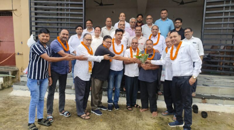 2026 – 2029 के लिए नवीन कार्यकारिणी का सर्वसम्‍मति से किया गया चयन । सर्वप्रथम अध्‍यक्ष पद के लिए सुरेश कुमार अग्रवाल (पत्रकार) के नाम का प्रस्‍ताव प्रेमकुमार अग्रवाल ने रखा जिसे सर्वसम्‍मति से  किया गया पारित